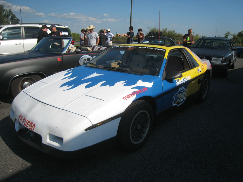 Illustration for article titled Break Out The Calendars: LeMons Versus BABE Rally Cars At The Dragstrip!